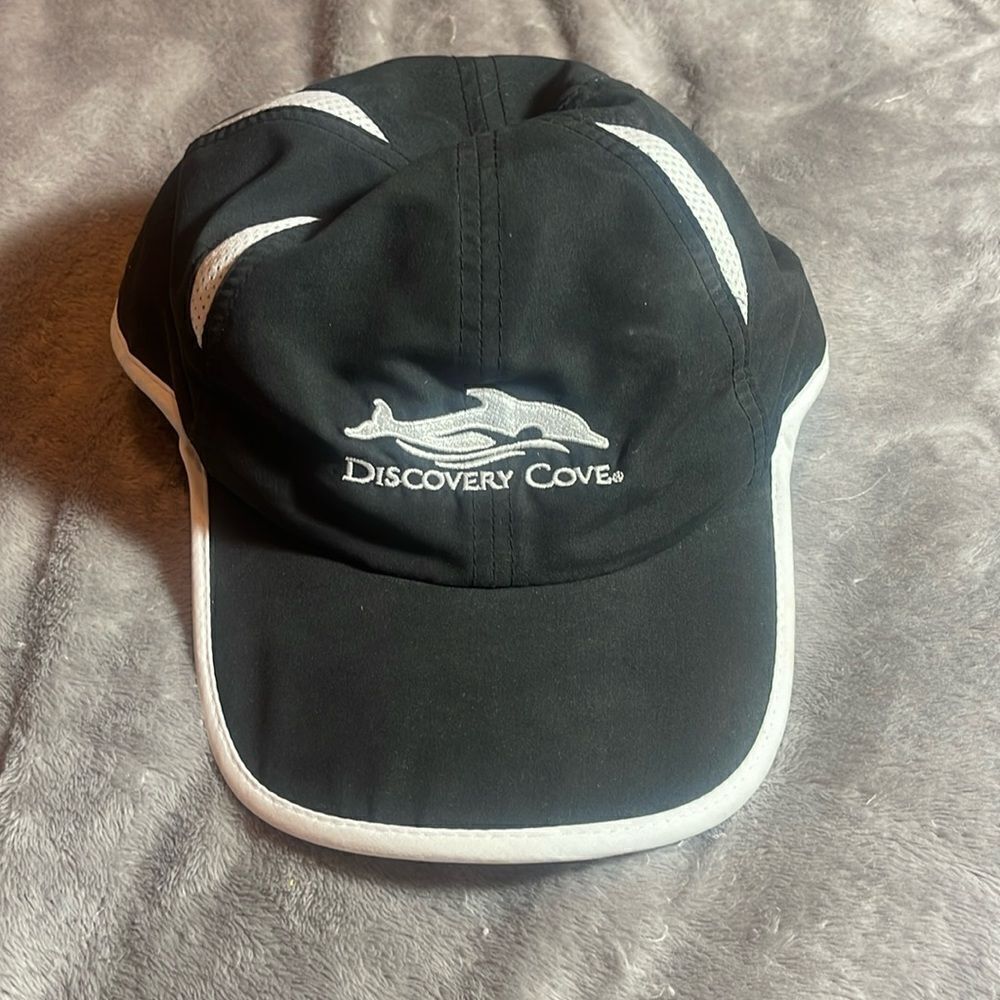 Discovery cove hat